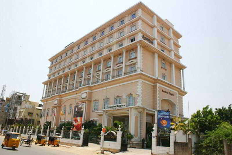 Hotel Ambica Empire Madrás Exterior foto